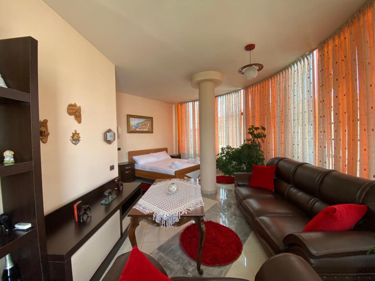 Hotel W Bush Square Fushe-Kruje Екстер'єр фото