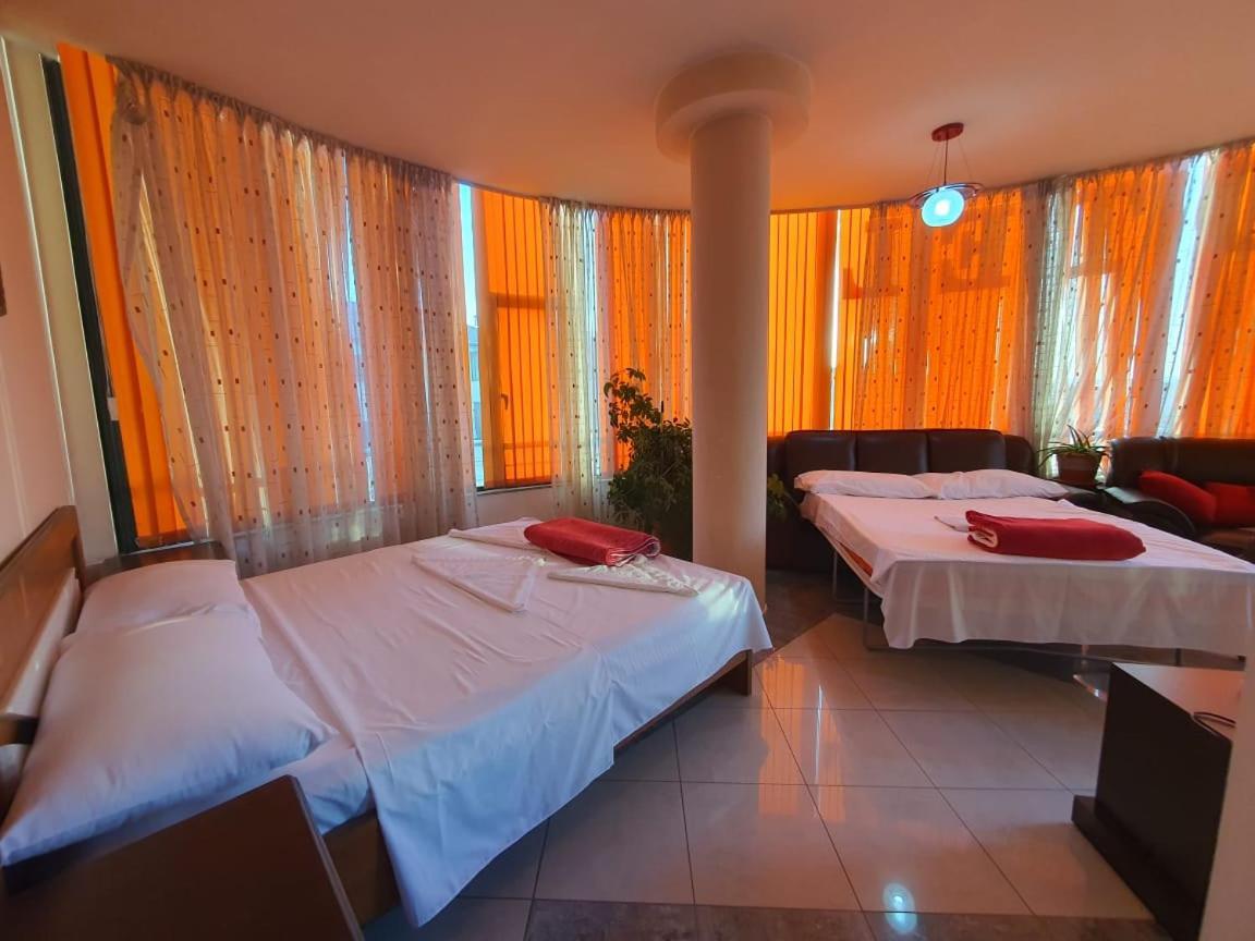 Hotel W Bush Square Fushe-Kruje Екстер'єр фото