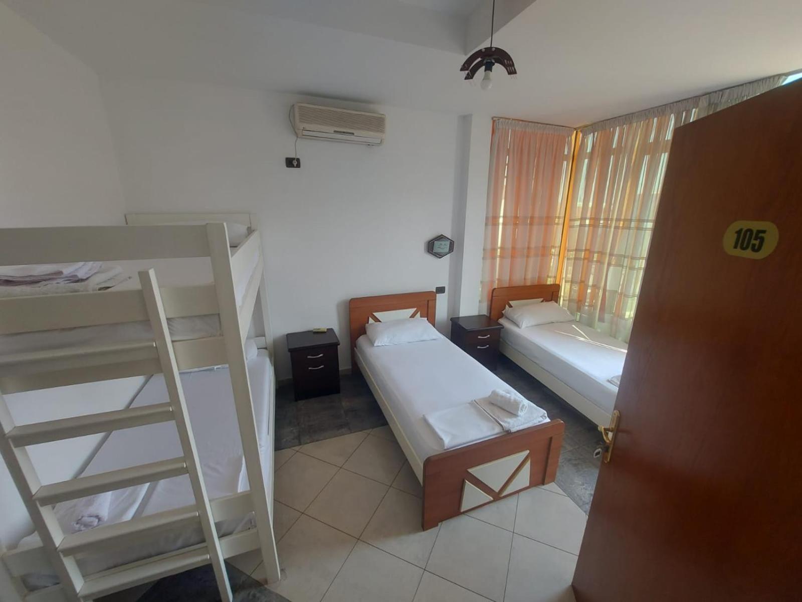 Hotel W Bush Square Fushe-Kruje Екстер'єр фото